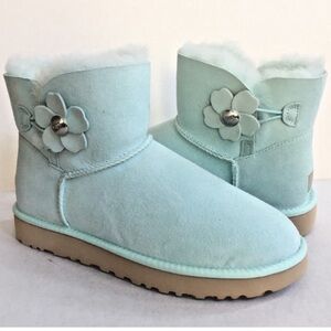 NEW! UGG MINI BAILEY BUTTON POPPY AQUA BOOTS